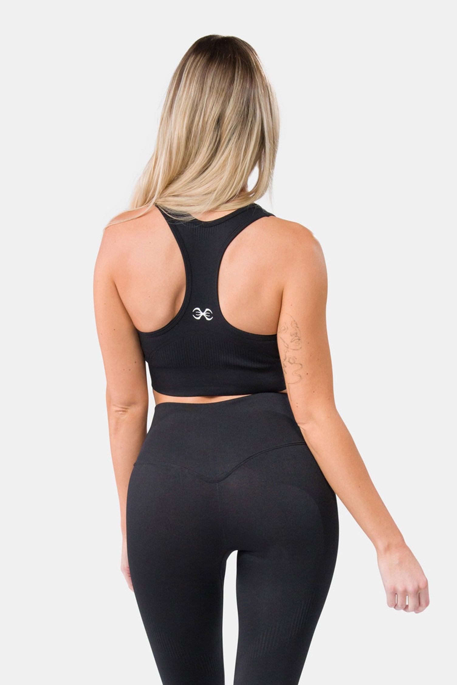 Allure Seamless Sports Bra